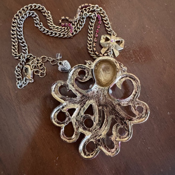 Betsey Johnson Fuchsia and Gold Octopus Necklace - Picture 8 of 8